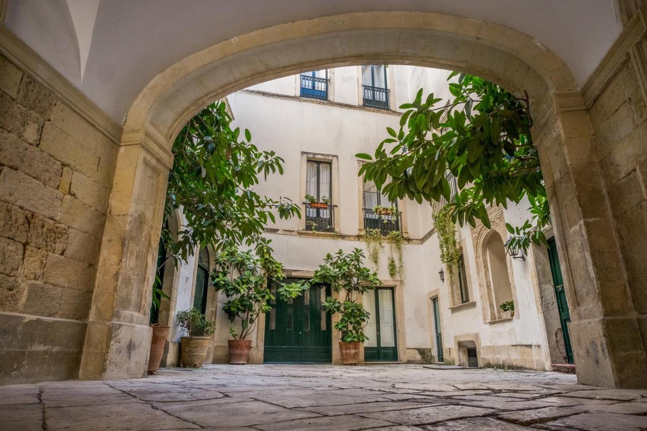 Palazzo Bernardini Suites Lecce Exterior photo