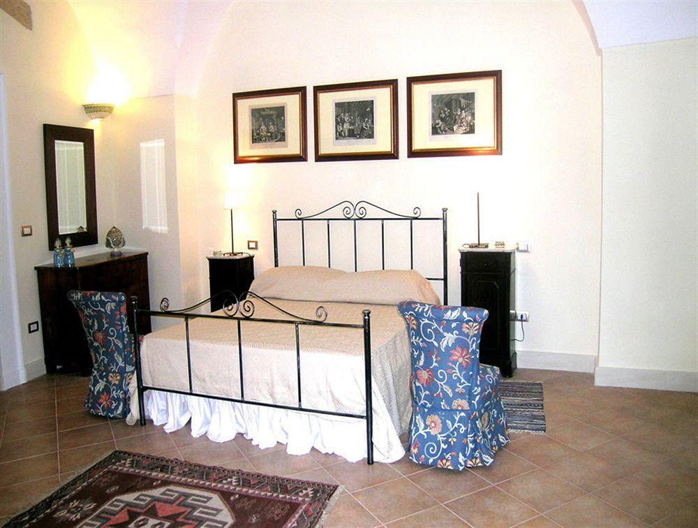 Palazzo Bernardini Suites Lecce Exterior photo