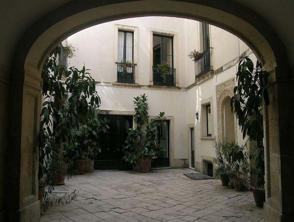 Palazzo Bernardini Suites Lecce Exterior photo