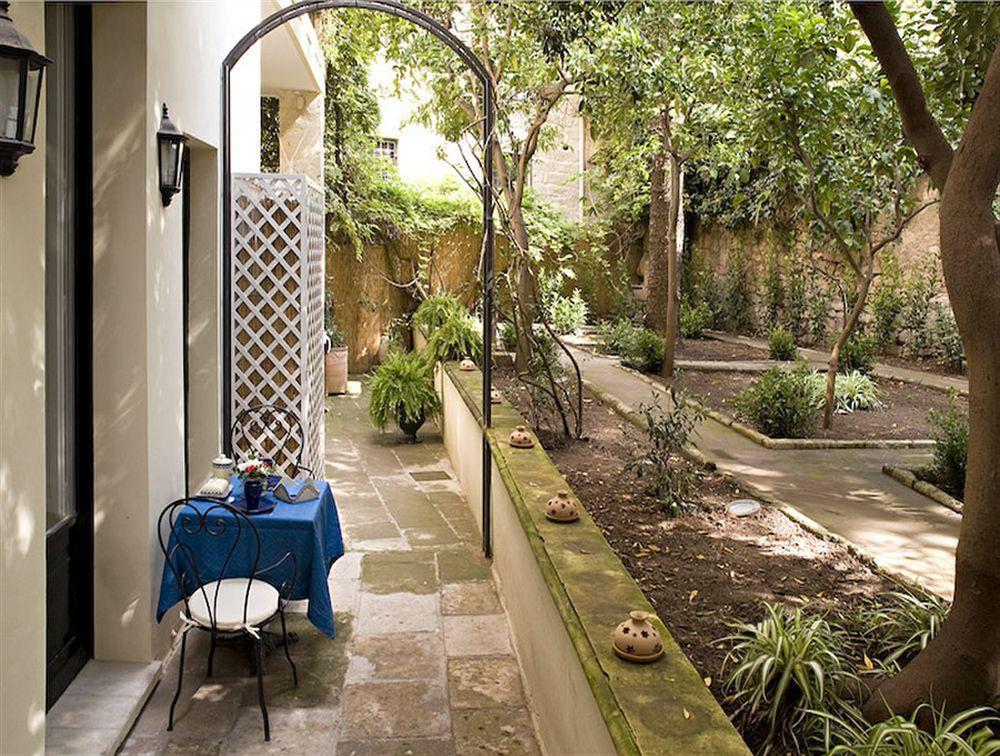 Palazzo Bernardini Suites Lecce Exterior photo