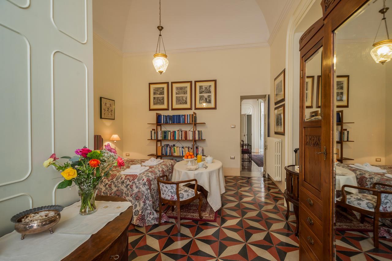 Palazzo Bernardini Suites Lecce Exterior photo