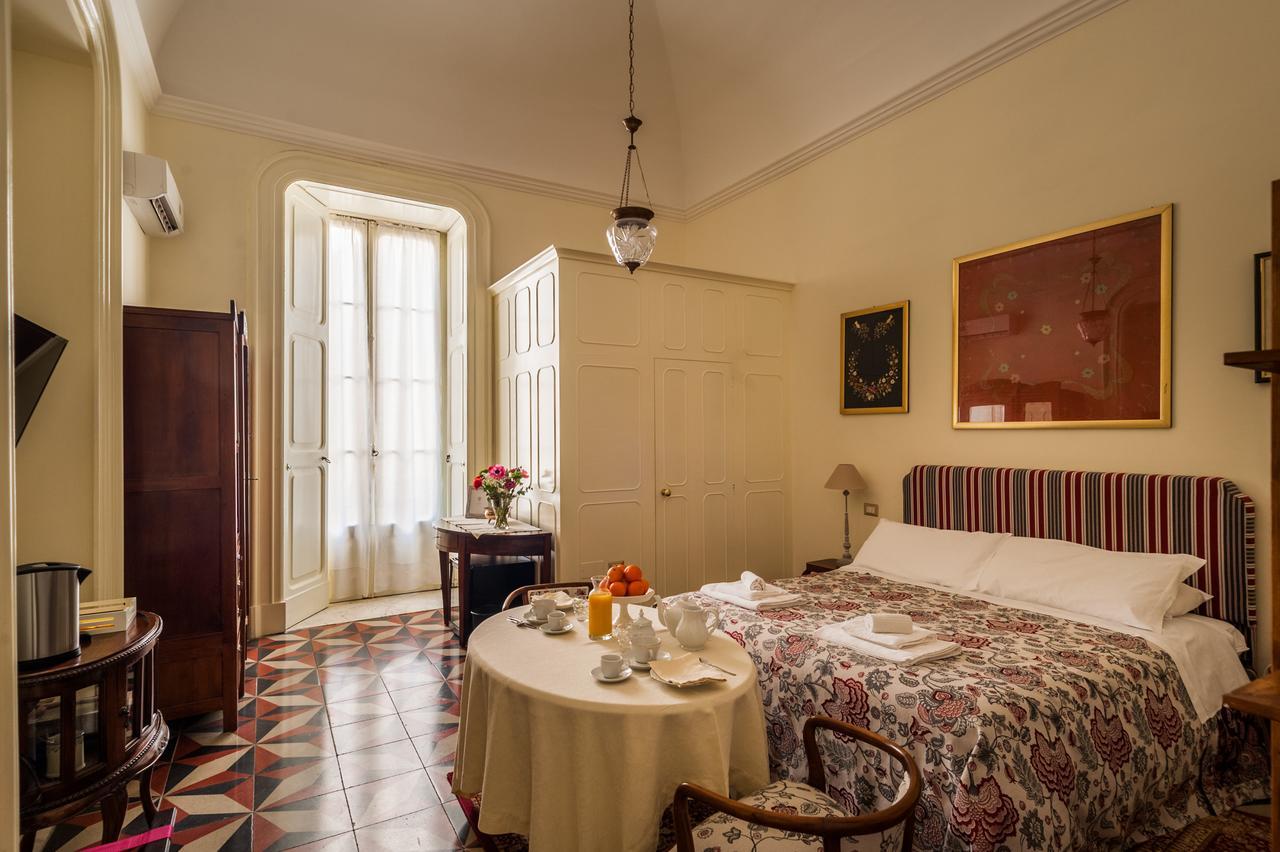Palazzo Bernardini Suites Lecce Exterior photo