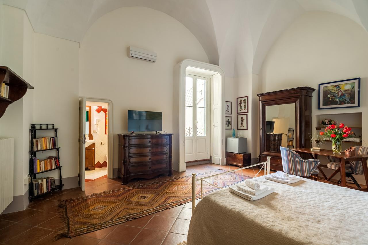 Palazzo Bernardini Suites Lecce Exterior photo
